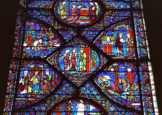 Cathedral-chartres-2006 stained-glass-window detail 01.jpeg